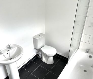 2 bedroom terraced house to rent - Photo 5