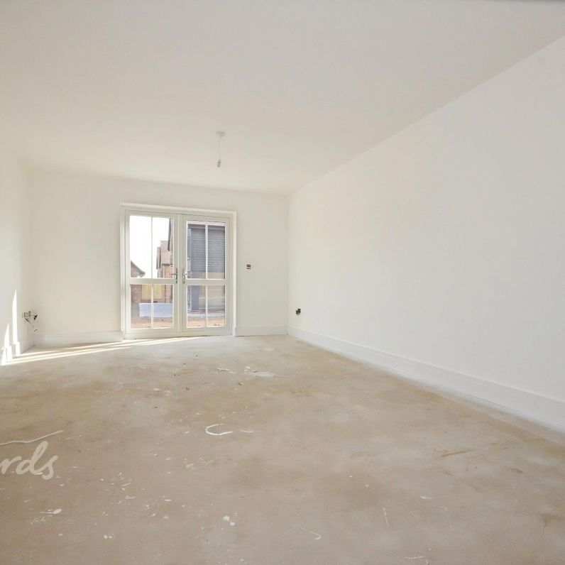4 bedroom semi-detached house to rent - Photo 1
