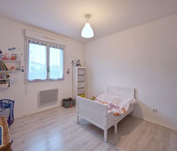 Location Maison 4 pièces 92m² CHAVANOZ 38230 - Photo 3