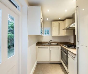 3 bedroom terraced house to rent - Photo 6