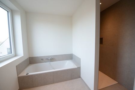Moderne HOB nieuwbouwwoning met 3 slaapkamers te huur - Photo 5