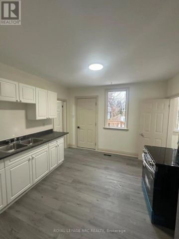 1A ESSEX LANE - Photo 3