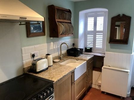 Coventry Road, Falmouth, TR11 - Photo 3