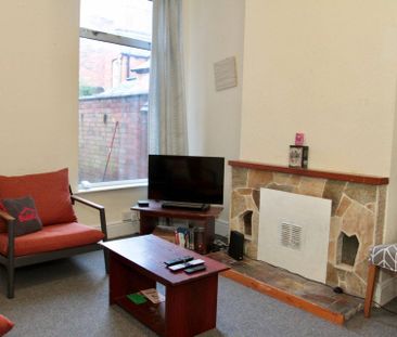 Clarendon Park Road (4 bed) - Photo 2