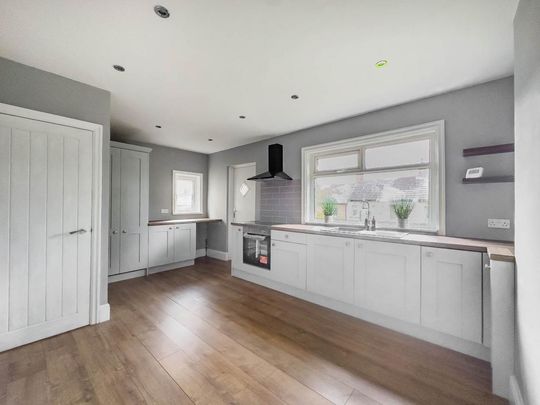 3 bedroom semi-detached house to rent - Photo 1