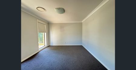 4 Beds House in The Ponds For Rent - Photo 4