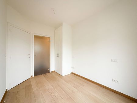 Zonnig, ongemeubeld appartement, gelegen op de Dumortierlaan - Photo 5