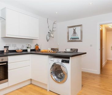 2 bedroom flat to rent - Photo 6