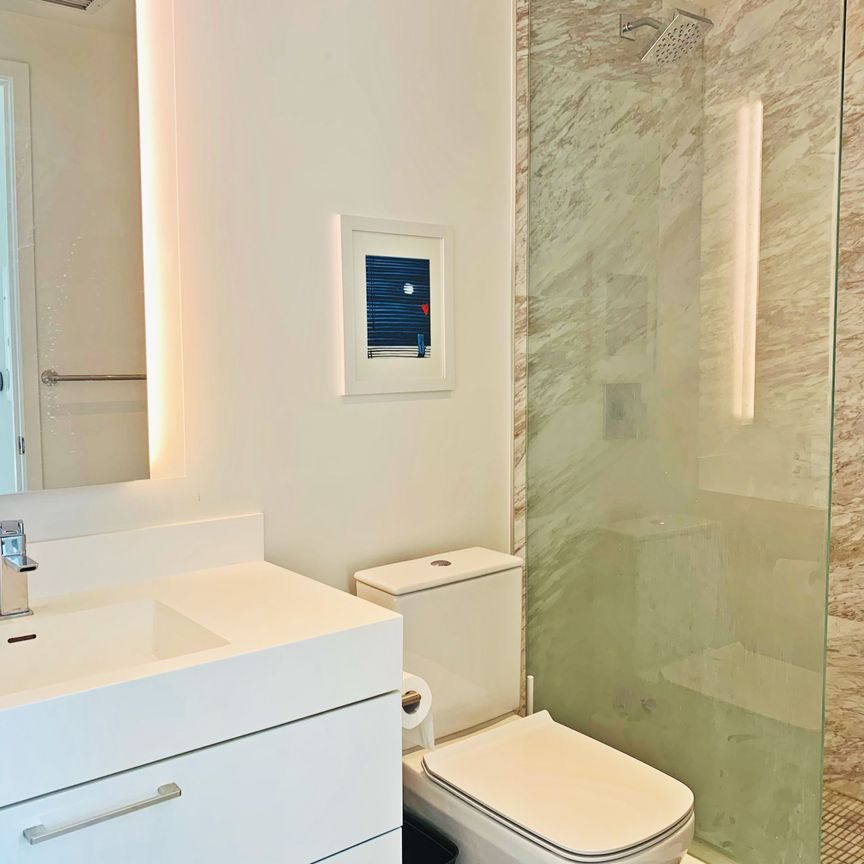 For Lease - 1 yorkville Avenue Unit# 5002, Toronto, Ontario - Photo 1