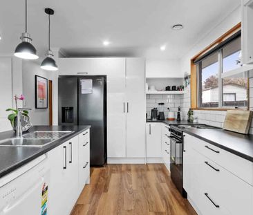 Witherlea 3 Bedrooms - Photo 3