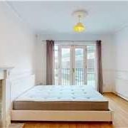 3 bedroom apartment to rent - Photo 1