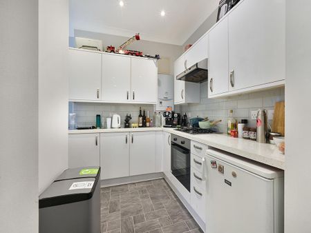 Studio to rent - Photo 4