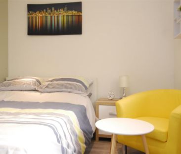 Studio to rent - Photo 2