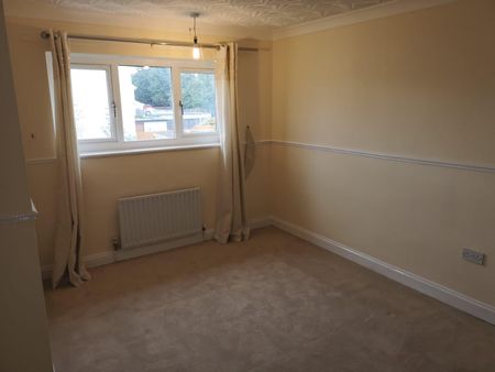 Kirkwall Crescent, Thurnby Lodge, LE5 - Photo 2