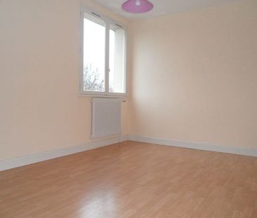 Location Appartement 3 pièces 63m² BOURGES 18000 - Photo 2