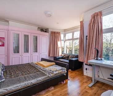 4 bedroom terraced house to rent - Photo 5