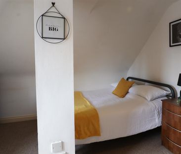 Cumberland Street, Bristol - Photo 2