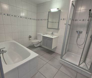 Ankommen, aufatmen, Weitblick geniessen - moderne 3.5 Zimmer Wohnung - Photo 3