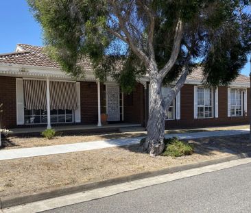 6 Baggott Drive, Hoppers Crossing. - Photo 2