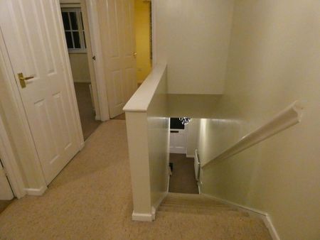 3 bedroom semi-detached house to rent - Photo 4