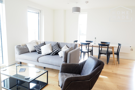 3 bedroom flat to rent - Photo 2