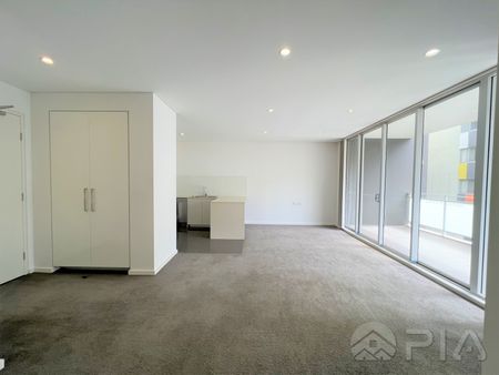 Modern unit located in ultra convenient location for lease now! - Photo 5