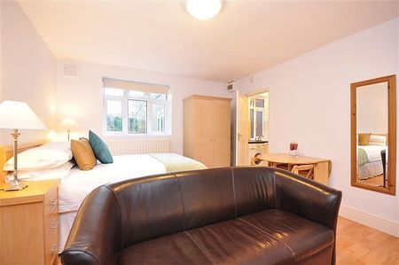 Studio to rent - Photo 3