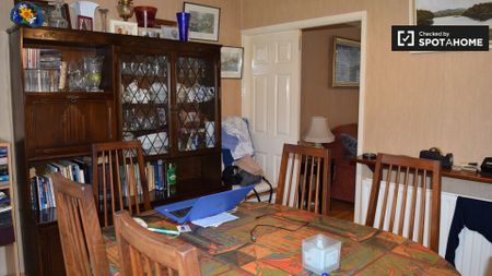 Room for rent in 3-bedroom apartment in Clonsilla, Dublin - Photo 5