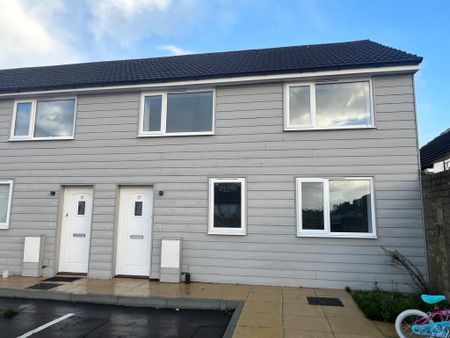 2 bedroom end of terrace house to rent - Photo 5