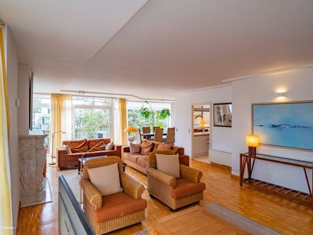 IXELLES : APPARTEMENT MEUBLE 3 CHAMBRES + TERRASSE + GARAGE - Ixelles - Photo 3