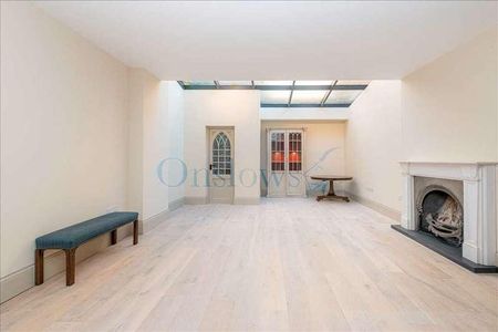 Courtyard, Smith Street, London, SW3 - Photo 5