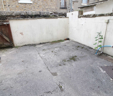 2 bedroom terraced house to rent - Photo 4