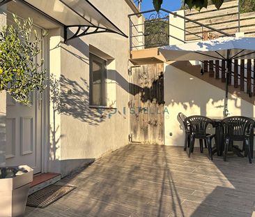 Charmant T1 meublé avec terrasse et jardin – Afa - Photo 2