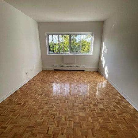 2 CH - 1 SDB - St-Laurent - $1,695 /mo - Photo 3