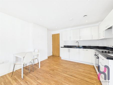 2 bedroom flat to rent - Photo 4