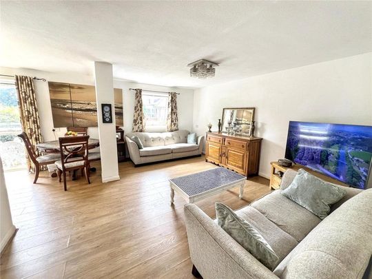 3 bedroom apartment to rent - Photo 1