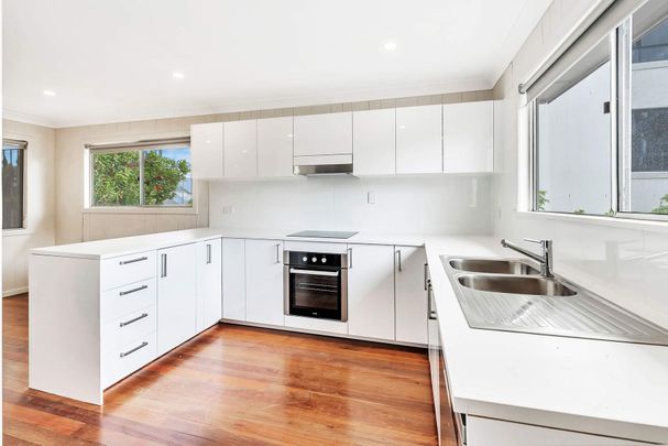 25 Purli Street, 4217, Chevron Island Qld - Photo 1