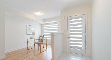 For Lease - 2594 Castlegate Crossing, Pickering, Ontario - Photo 4