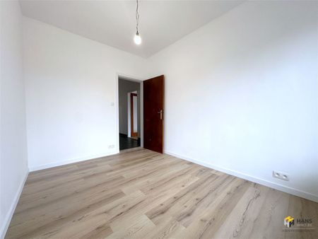 Goed onderhouden appartement (85 m²) met 2 slaapkamers en inpandig terras (4.5 m²) in Wilrijk - Photo 4