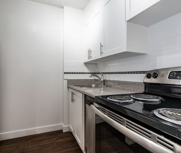 Huntley Apartments - Photo 3