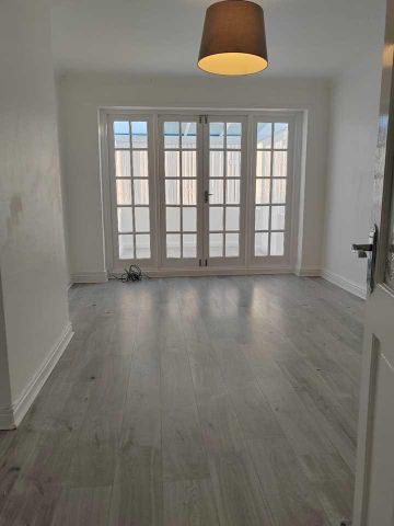 2 bedroom townhouse to rent - Photo 5