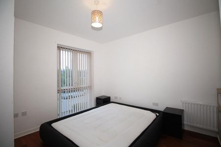 4 bedroom terraced house to rent - Photo 4