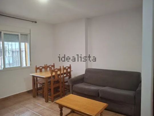 Alquiler de piso en Calle Cantidad - Photo 1