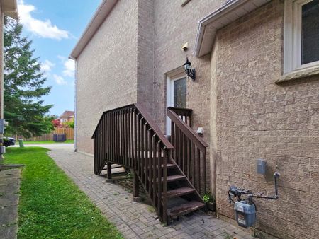 For Lease - 5 Cantex Court Unit# 2nd-Fl Studio Unit, Richmond Hill, Ontario - Photo 5