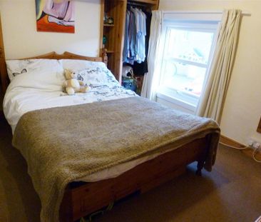 2 bedroom terraced house to rent - Photo 6