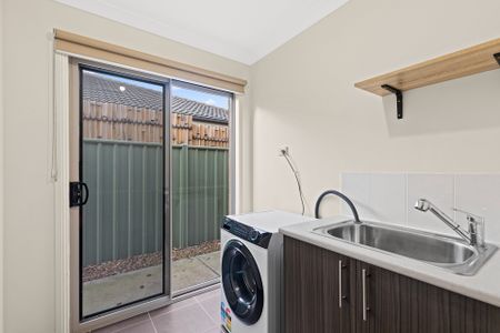 Wyndham Vale - Photo 3