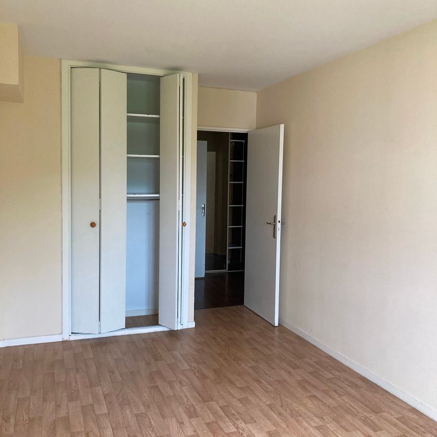 Un appartement 3 chambres proche du centre ville avec emplacement voiture. - Photo 1