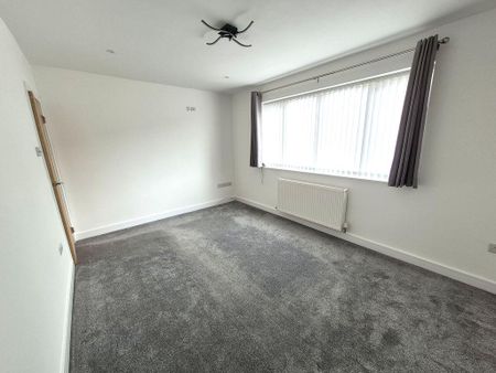 2 bedroom end of terrace house to rent - Photo 5