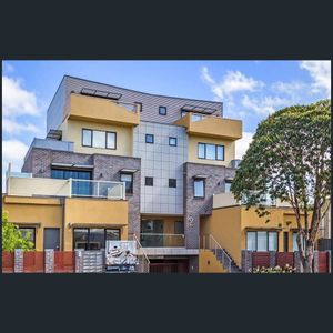 The Ultimate Convenience - Photo 3