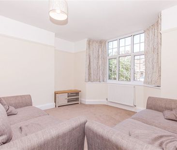 **Electricity included in rent** Three bedroom unfurnished house in... - Photo 1